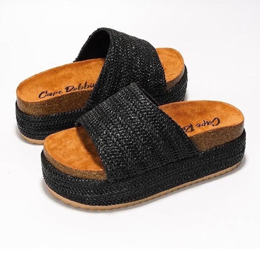 Women’s Cape Robbin Platform Hacha Sandals